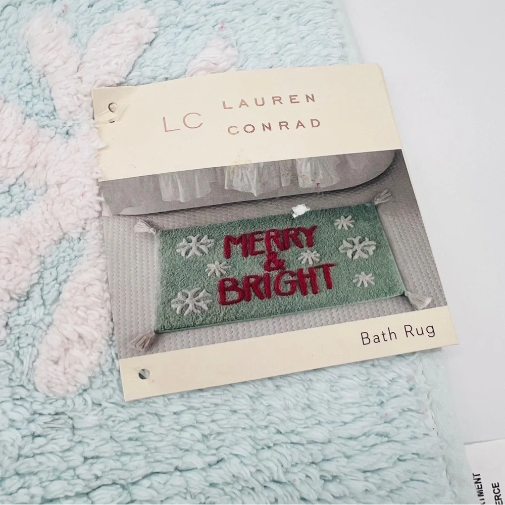 LC Lauren Conrad Merry & Bright Snowflake Christmas Rug